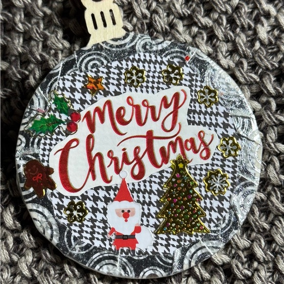 A set of 4 new unique handmade wooden 2.75x2.75” Christmas Tree Ornaments $32 - Picture 8 of 14